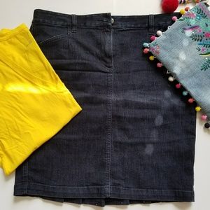 🌺 Loft jean skirt